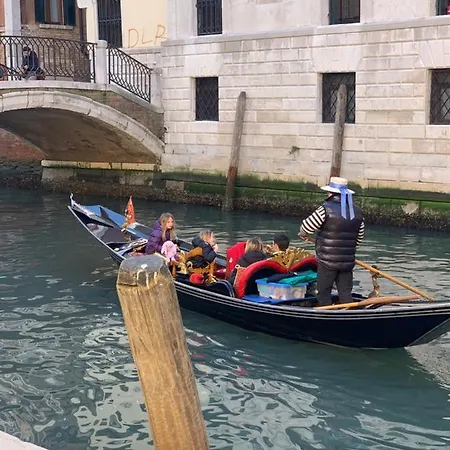 Lions Affittacamere Venezia