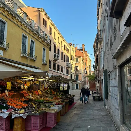 Guest house Lions Venice