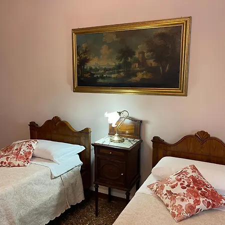 Guest house Lions Venice