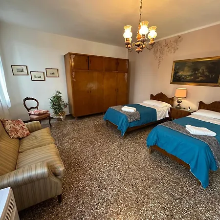 Lions Guest house *