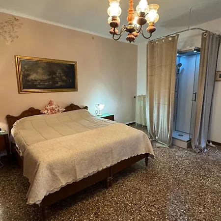 Guest house Lions Venice